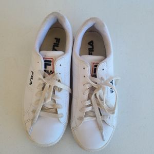 Fila white tennis